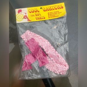 BNIB Deadstock 70s Pink Garter Belt